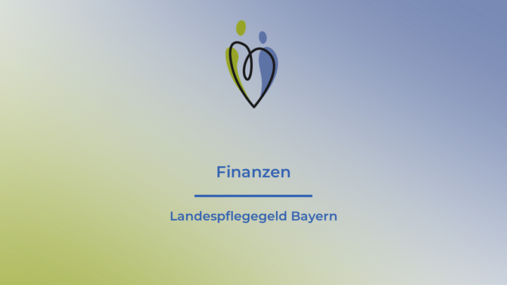 grünblauer Pflangl-Hintergrund mit Plangl-Logo und der Aufschrift: Finanzen - Landespflegegeld Bayern